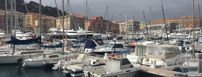 Ma Nolan's Port de Nice is one of Orte, die Mujdat gefallen.