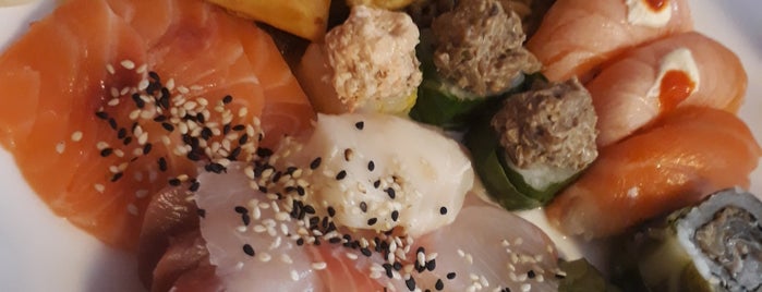 Patio Sushi is one of Posti che sono piaciuti a Marraiana.