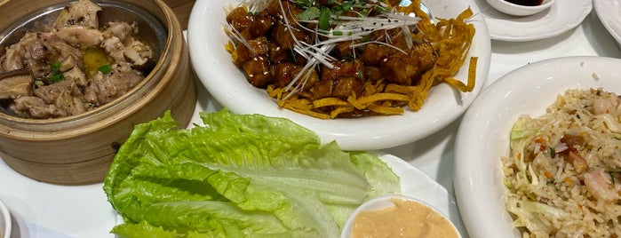 Tuan Tuan Chinese Brasserie is one of Posti che sono piaciuti a Shank.