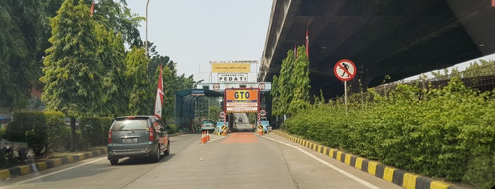 Gerbang Tol Pedati is one of High Way / Road in Jakarta.