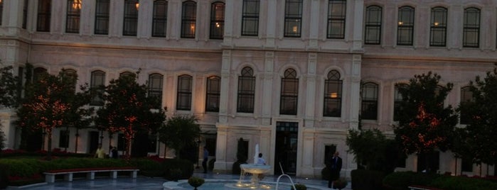 Four Seasons Hotel Bosphorus is one of Istanbul - Turkey - Peter's Fav's.