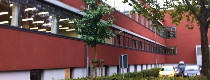 Universitäts- und Landesbibliothek Münster is one of Sara'nın Beğendiği Mekanlar.