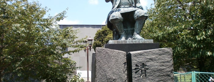 Kato Kiyomasa's statue is one of 九州（福岡以外）.