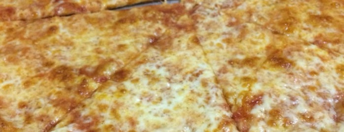 San Remo Pizza is one of Orte, die Tom gefallen.