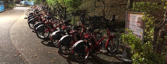 大田区コミュニティサイクル K1-02.平和の森公園 is one of 東京の西側のバイクシェアのサイクルポート🚲.