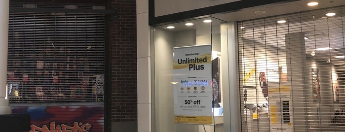 Sprint Store is one of Daily Checkins.