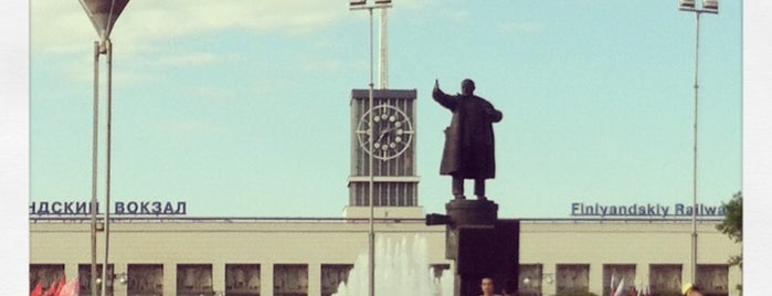 Lenin Square is one of Ржунимагу.
