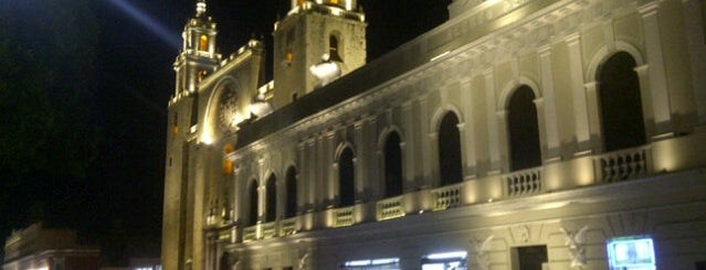 Plaza Grande is one of Tempat yang Disukai Cristina.