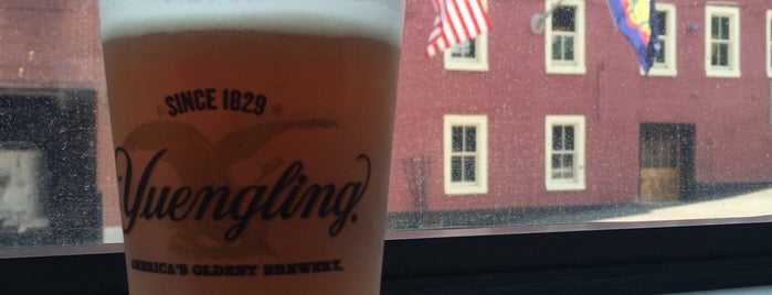 Yeungling & Son America's Oldest Brewery is one of Kate 님이 좋아한 장소.