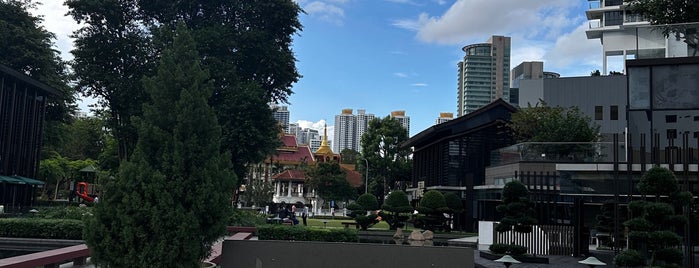 Zhongshan Park | 中山公园 is one of Toa Payoh.