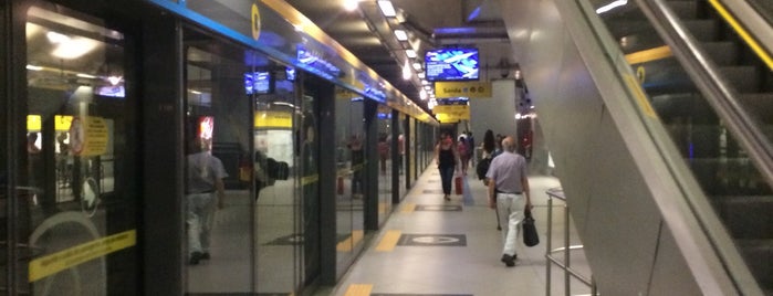 Estação Paulista (Metrô) is one of Meu cu na grelha!.