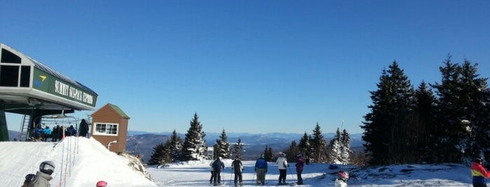 Ragged Mountain Ski Area is one of Tempat yang Disukai Ann.