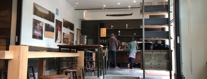 Coava Coffee is one of สถานที่ที่ Travis ถูกใจ.