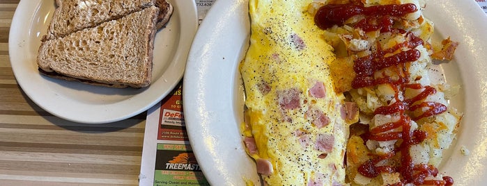 Brick Diner is one of Local Eats around Lakewood.