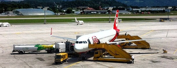 Salzburg Airport W. A. Mozart (SZG) is one of Orte, die Fatih gefallen.