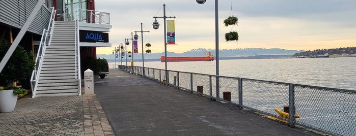 Pier 70 is one of Gespeicherte Orte von Jake.