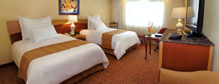Radisson Hotel Flamingos is one of Los 10 mejores hoteles para negocios.