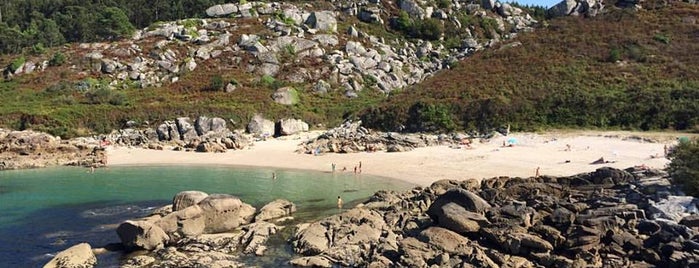 Praia de Lagoelas is one of Praias preferidas. Fav beaches (Spain & Portugal).