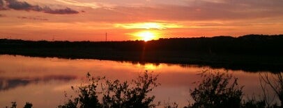 Brushy Creek Lake Park is one of Tempat yang Disimpan Elizabeth.