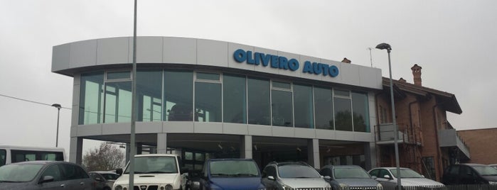 Olivero Auto is one of Tempat yang Disukai Vlad.