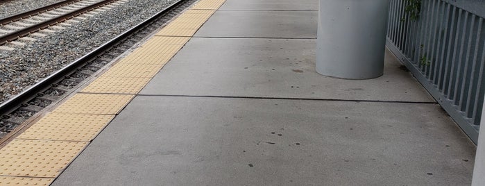 BWI MARC/Amtrak Platform 3 (Southbound) is one of Orte, die Jonathan gefallen.