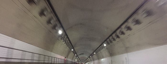 松阪トンネル is one of 伊勢自動車道.