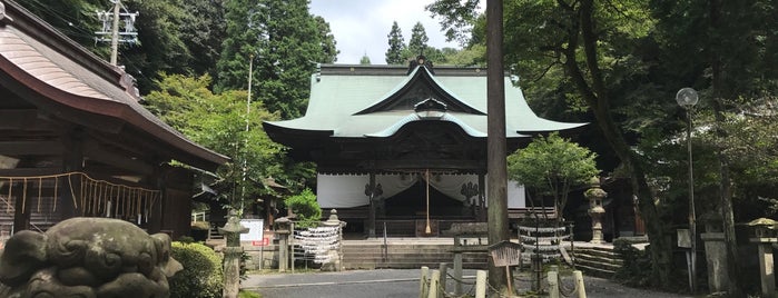 内々神社 is one of Locais curtidos por Vic.
