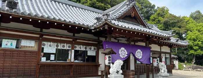 国分神社 is one of 式内社 河内国.