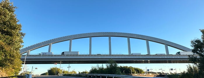 朝明川橋 is one of 土木学会田中賞受賞橋.