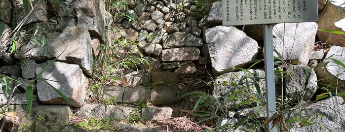 御殿山 小笠原家廟所 is one of 新規作成.