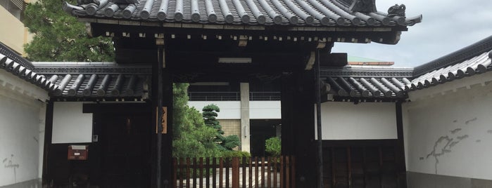 佛光寺 本廟 is one of 知られざる寺社仏閣 in 京都.