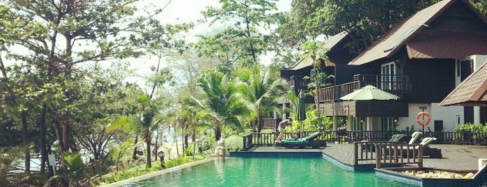 Holiday Inn Resort is one of Tempat yang Disukai Jaqueline.