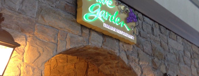 Olive Garden is one of Restaurantes.