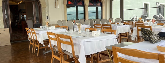Yalova Restaurant is one of Ege.