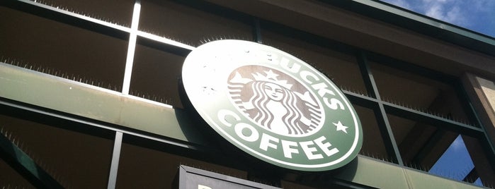 Starbucks is one of Laura 님이 좋아한 장소.