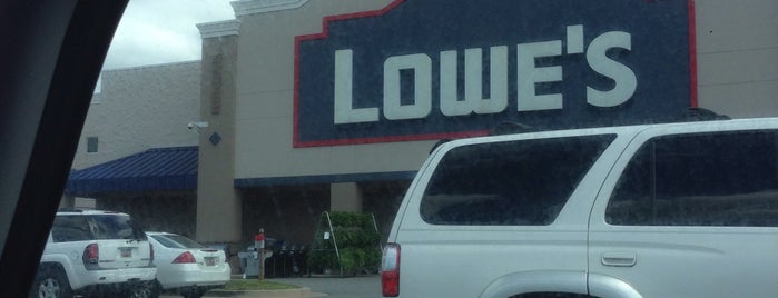 Lowe's is one of SHIPPING / RECEIVING CUSTOMERS.