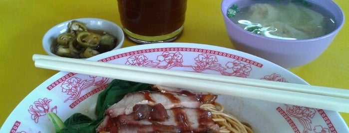 Restoran Seong Loong 祥龙茶餐室 is one of Food + Drinks Critics' [Malaysia].