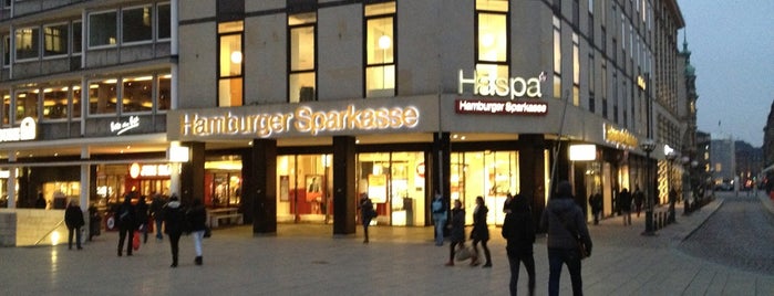 Hamburger Sparkasse is one of Fresh’s Liked Places.