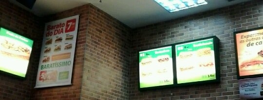 Subway is one of Locais curtidos por Luiz.