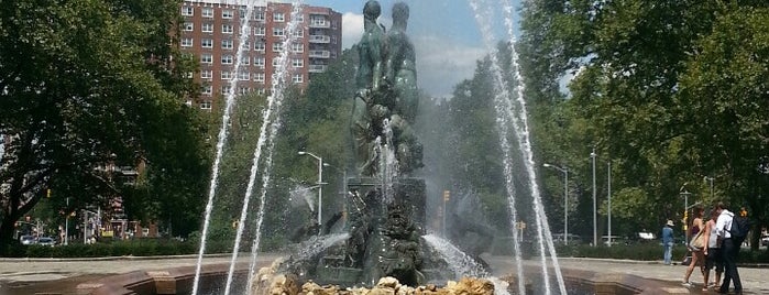 Grand Army Plaza is one of NYC To do with Wali.