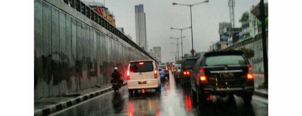 Underpass Tanah Abang is one of Roads.