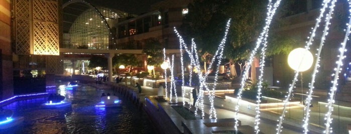 Dubai Festival City Mall is one of Best places in Dubai, United Arab Emirates.