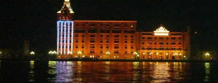 Hilton Molino Stucky Venice is one of Tempat yang Disukai Сергей.