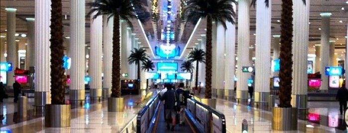 Aeroporto Internazionale di Abu Dhabi (AUH) is one of Airports.