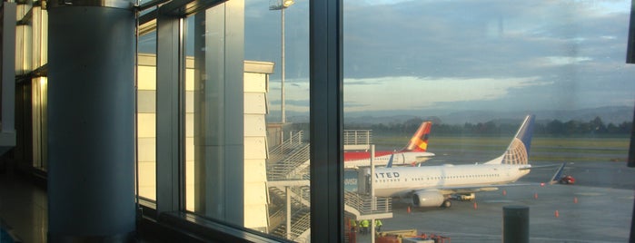 El Dorado Uluslararası Havalimanı (BOG) is one of portão 2.