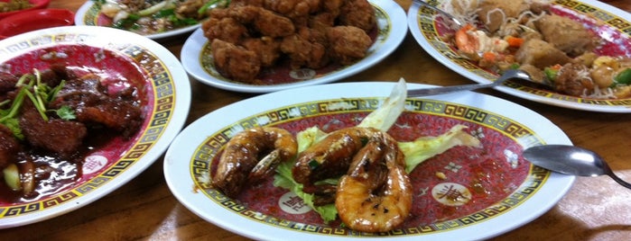 Hong Sheng Restaurant is one of Tried & Tested & Tops.