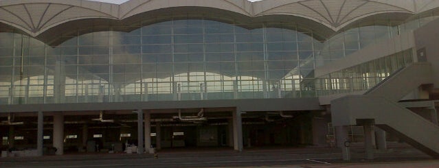 Bandar Udara Internasional Kualanamu (KNO) is one of Airports in Indonesia.