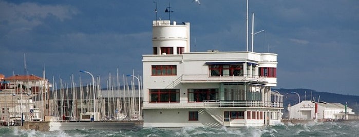 Real Club Marítimo de Santander is one of Guide to Santander's best spots.