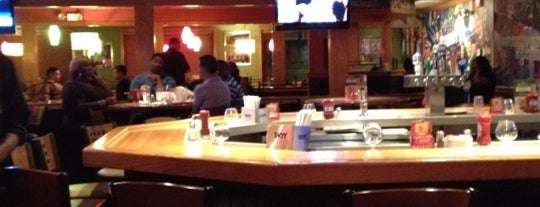 Applebee's Grill + Bar is one of Posti che sono piaciuti a Merilee.