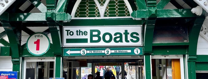 Bowness Pier is one of สถานที่ที่ Jon ถูกใจ.